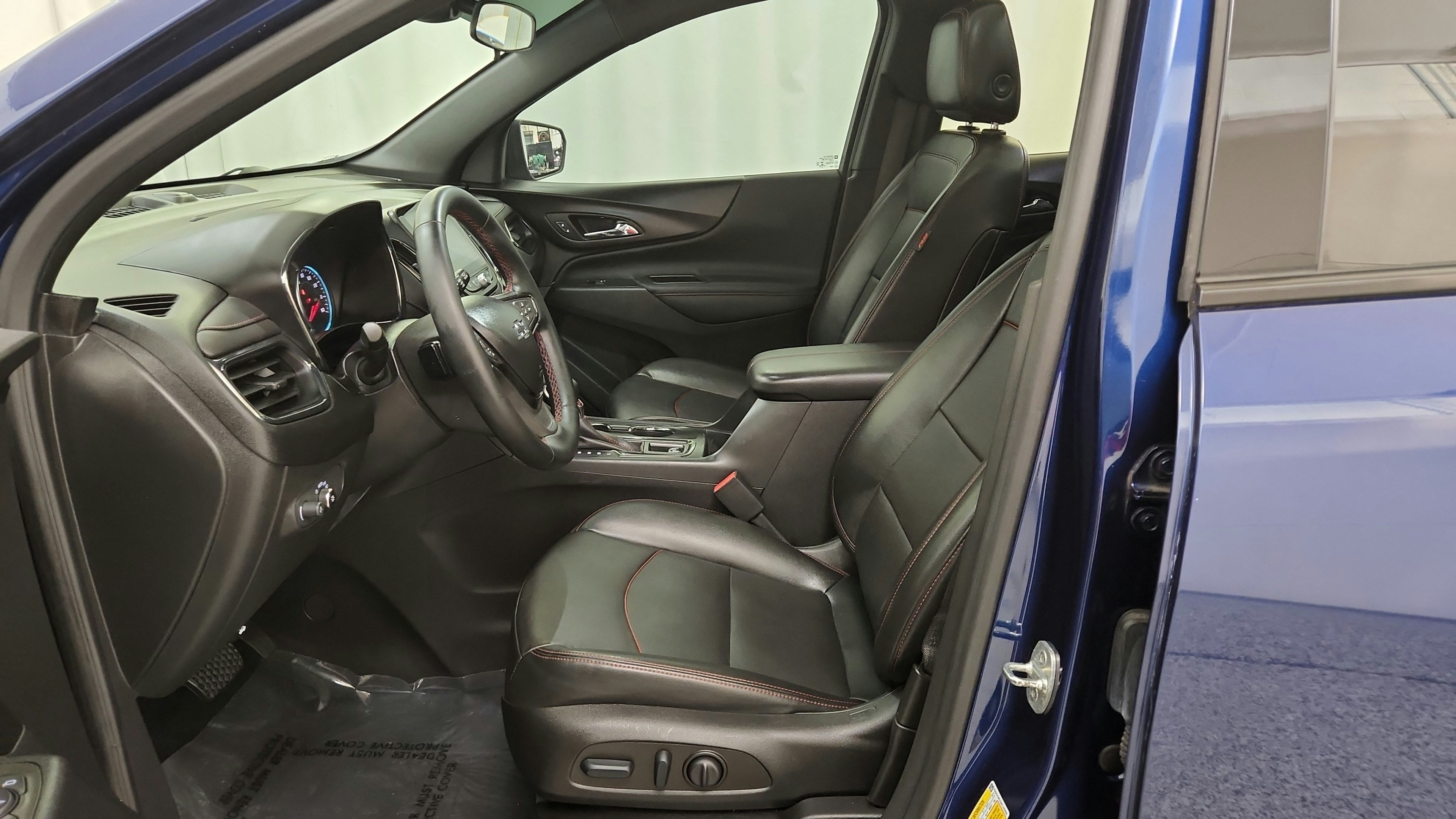 Used 2023 Chevrolet Equinox RS w/ RS Leather Package AWD/4WD image 18