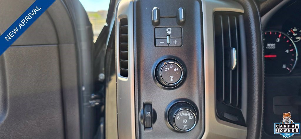Used 2015 GMC Sierra 2500 Denali w/ Duramax Plus Package AWD/4WD image 20