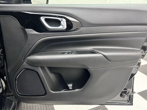 New 2026 Jeep Compass Latitude image 16