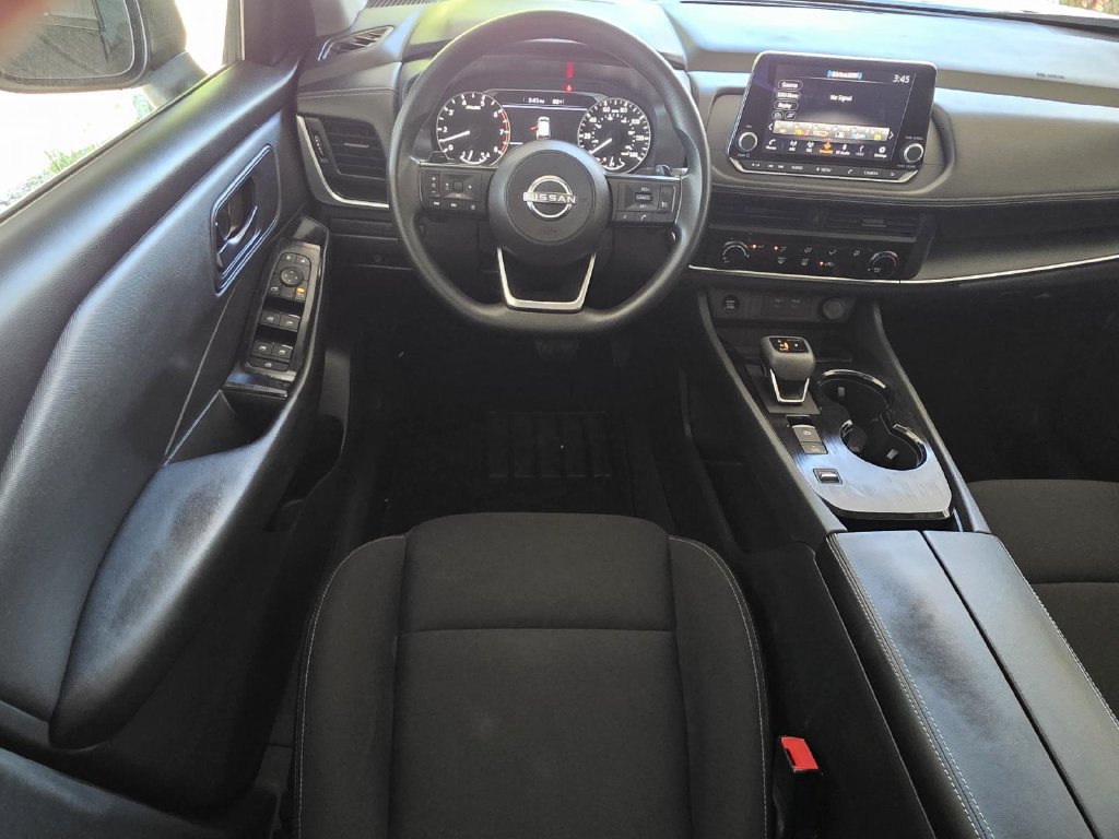 Used 2024 Nissan Rogue S FWD image 11