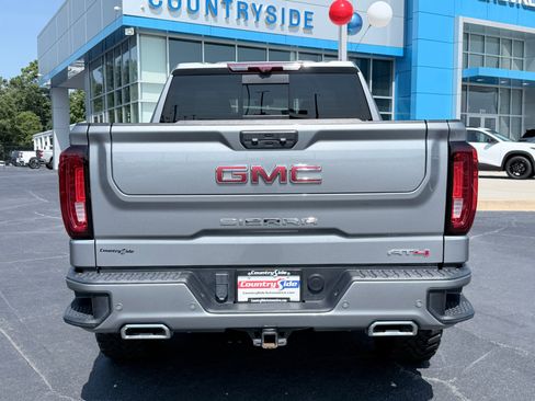 Used 2025 GMC Sierra 1500 AT4 w/ AT4 Premium Package AWD/4WD image 7