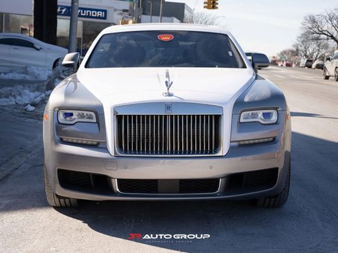 Used 2018 Rolls-Royce Ghost image 3