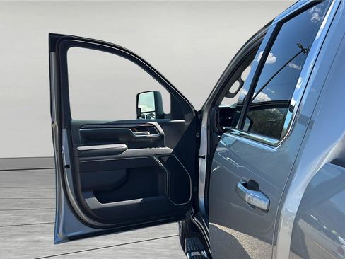 New 2026 GMC Sierra 2500 SLE image 14