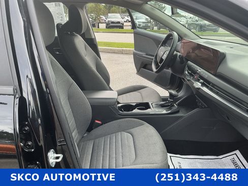 Used 2025 Kia K4 EX FWD image 13