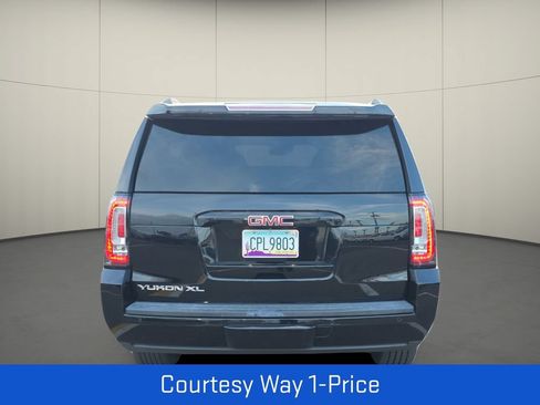 Used 2016 GMC Yukon XL SLT w/ Open Road Package AWD/4WD image 9