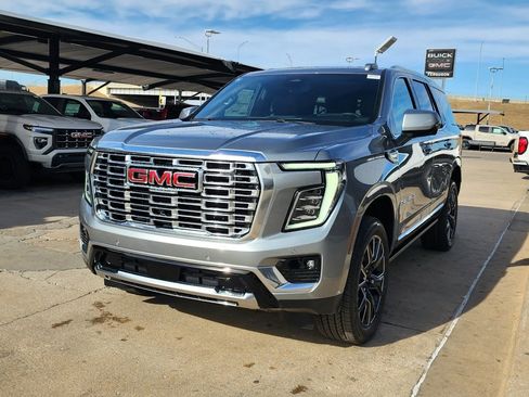 New 2026 GMC Yukon Denali w/ Denali Reserve Package image 7