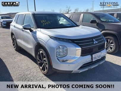 Used 2024 Mitsubishi Outlander SE