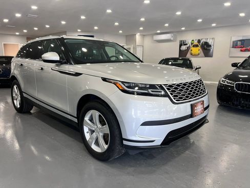 Used 2018 Land Rover Range Rover Velar S AWD/4WD image 1