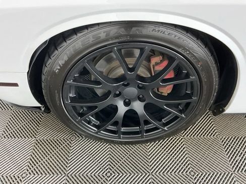 Used 2017 Dodge Challenger R/T w/ Blacktop Package RWD image 25