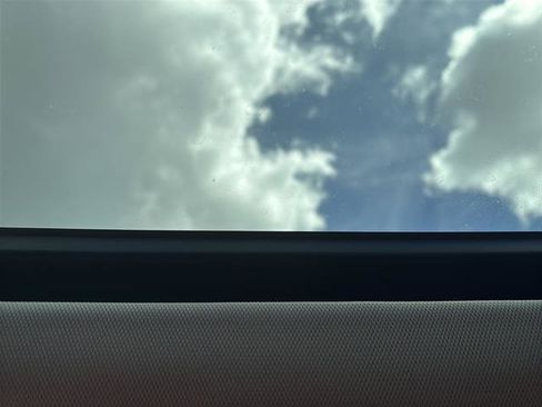 Used 2023 Buick Encore GX Essence w/ Experience Buick Package image 29