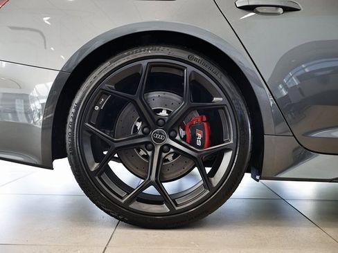 New 2025 Audi RS 6 performance image 5