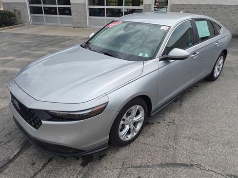Used 2025 Honda Accord LX image 10