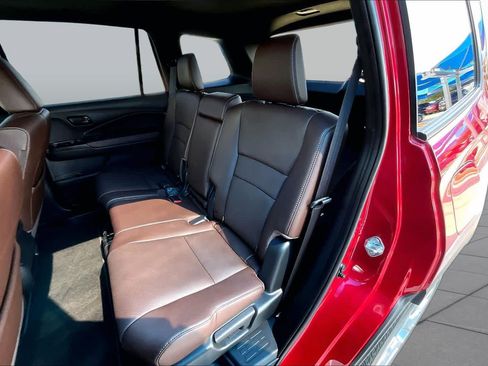 Used 2025 Honda Passport EX-L image 21