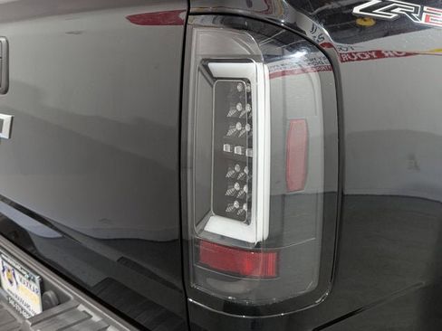 Used 2018 Chevrolet Colorado ZR2 w/ ZR2 Midnight Special Edition image 48