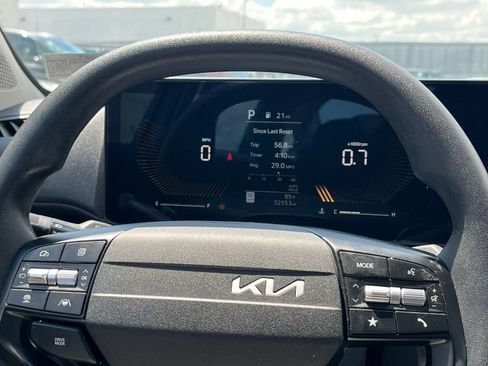 Used 2025 Kia K4 FWD image 40