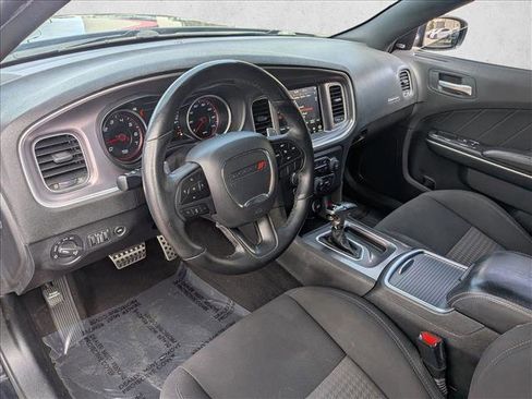 Used 2019 Dodge Charger GT image 9