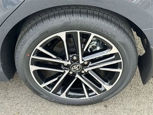 New 2026 Toyota Camry XLE image 5