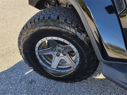 Used 2020 Jeep Gladiator Overland image 39
