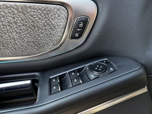 Used 2025 Ford Expedition Tremor image 14