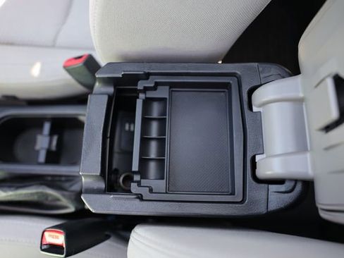 Used 2018 Subaru Forester 2.5i Premium image 32