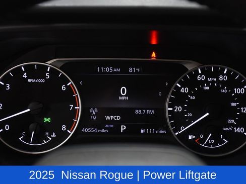 Used 2025 Nissan Rogue SV AWD/4WD image 13