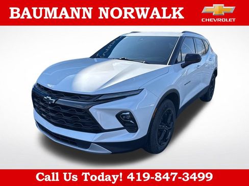 Used 2024 Chevrolet Blazer LT w/ Convenience Package FWD image 1