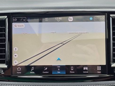 New 2027 Chrysler Pacifica Limited AWD/4WD image 33