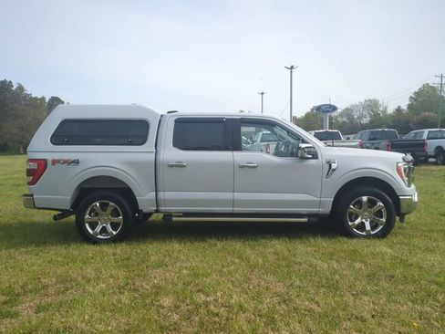 Used 2022 Ford F150 Lariat image 14