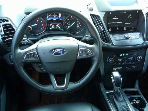 Used 2019 Ford Escape SEL AWD/4WD image 16