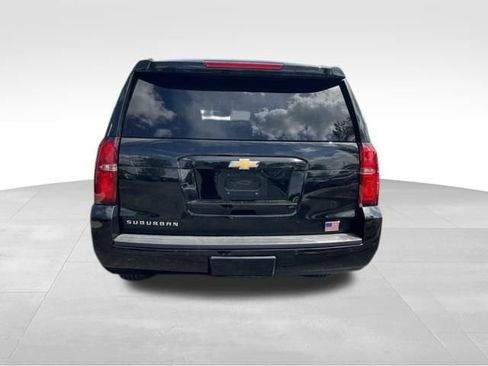 Used 2019 Chevrolet Suburban LT AWD/4WD image 6