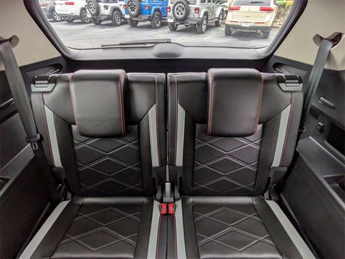 Used 2024 Volkswagen Atlas Peak Edition SE image 15