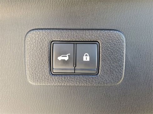 Used 2023 Nissan Armada Platinum w/ Captain's Chairs Package image 39