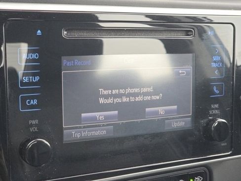 Used 2017 Toyota Corolla LE image 9