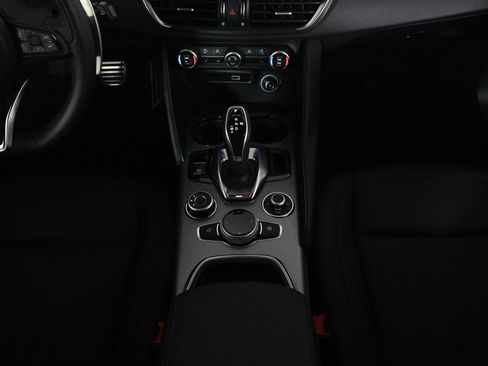 Used 2025 Alfa Romeo Giulia w/ Driving Assist Package RWD image 14