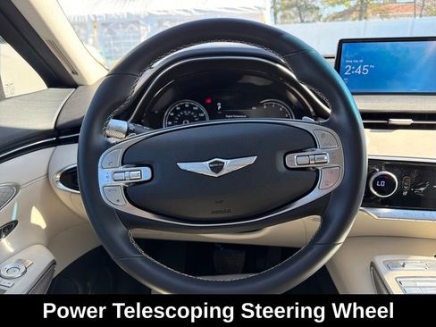 Used 2025 Genesis GV70 2.5T w/ Select Package image 18