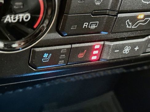 Used 2018 Ford F150 Raptor w/ Equipment Group 802A Luxury AWD/4WD image 25