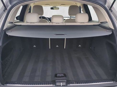 Used 2021 Mercedes-Benz GLC 300 image 6