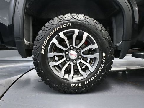 Used 2021 GMC Sierra 1500 AT4 w/ AT4 Carbonpro Edition AWD/4WD image 17
