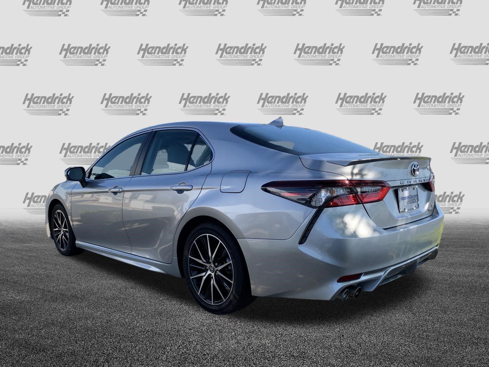 Used 2023 Toyota Camry SE FWD image 8