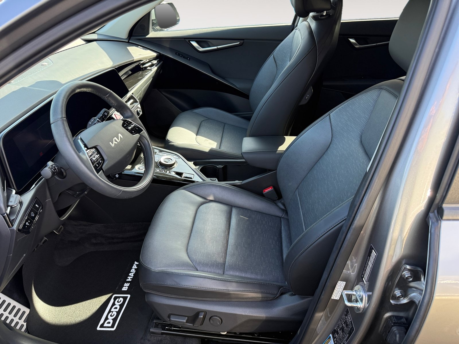 Certified 2024 Kia Niro Wave FWD image 10