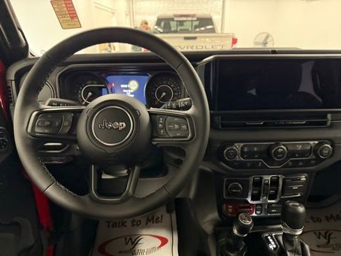 New 2026 Jeep Wrangler Unlimited Rubicon image 16