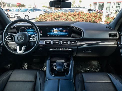 Used 2020 Mercedes-Benz GLE 350 4MATIC w/ Premium Package image 14