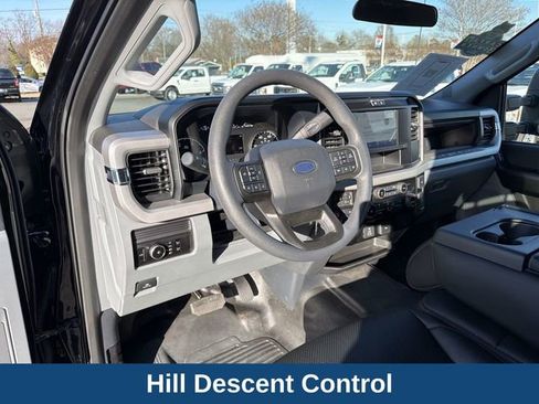 Used 2025 Ford F450 XL w/ 360-Degree Camera Package image 12