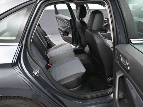 New 2026 Volkswagen Jetta SE FWD image 13
