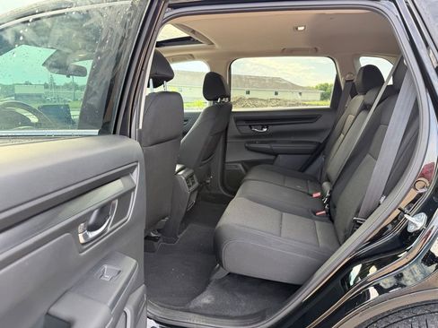 Used 2025 Honda CR-V EX image 18