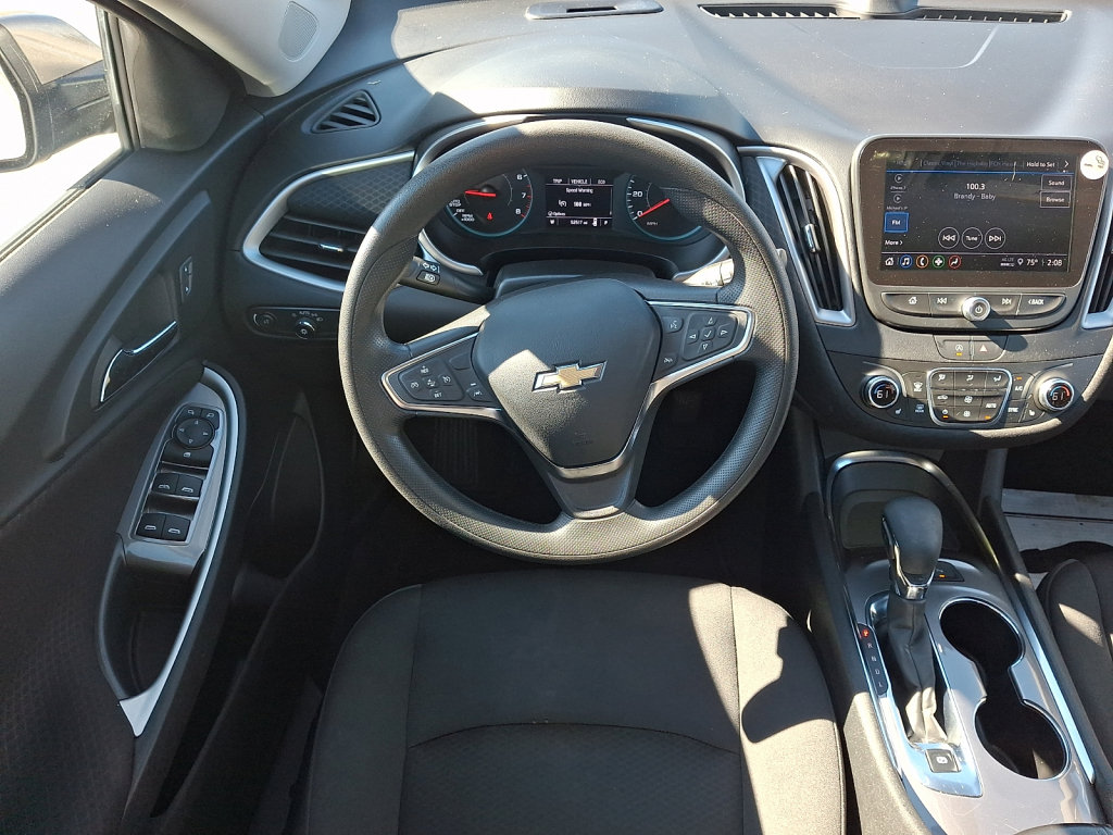 Used 2025 Chevrolet Malibu LT FWD image 25