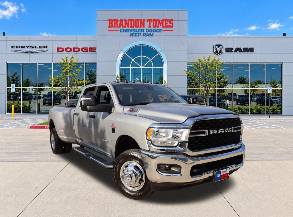 Used 2024 RAM 3500 Big Horn AWD/4WD image 1