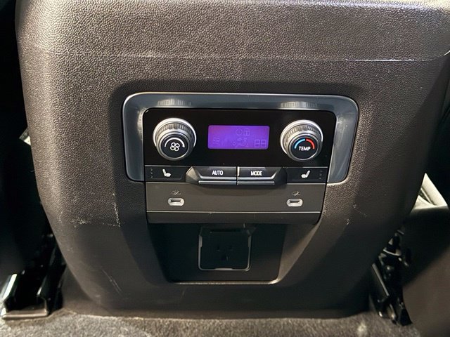 Used 2021 Chevrolet Tahoe LT w/ LT Signature Plus Package RWD image 36