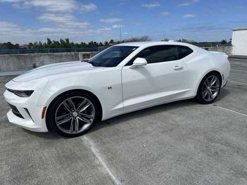 Used 2016 Chevrolet Camaro LT RWD image 21