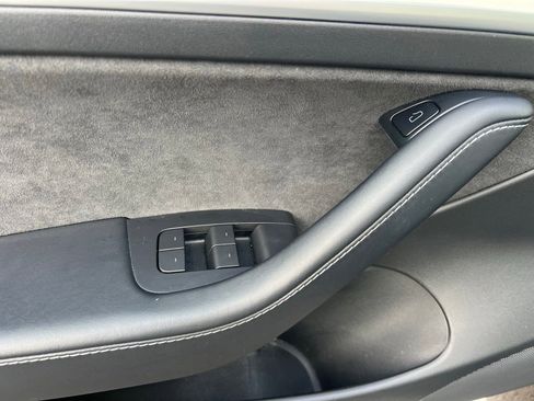 Used 2021 Tesla Model 3 Standard Range Plus image 25